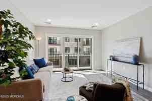 featured image of 258 Morris Ave #409A