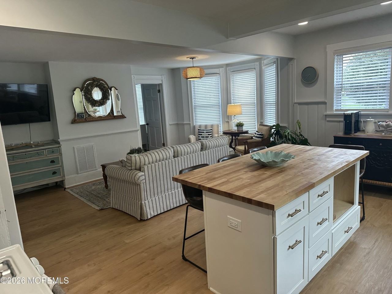 147 Broadway - Photo 4 of 12