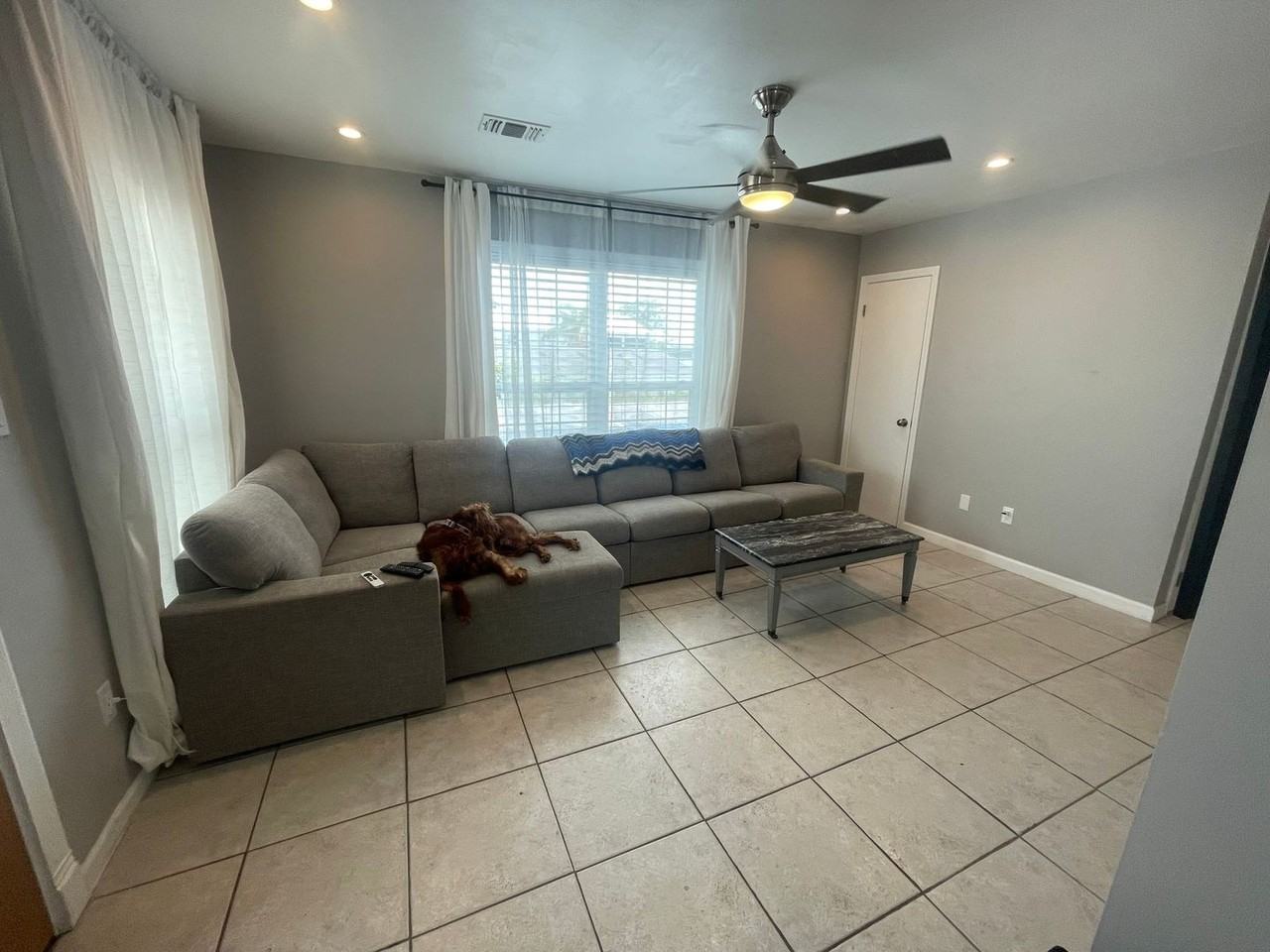 H16 Miriam St - Photo 5 of 27