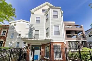 3245 N Lakewood Ave #3 - Photo 1 of 1