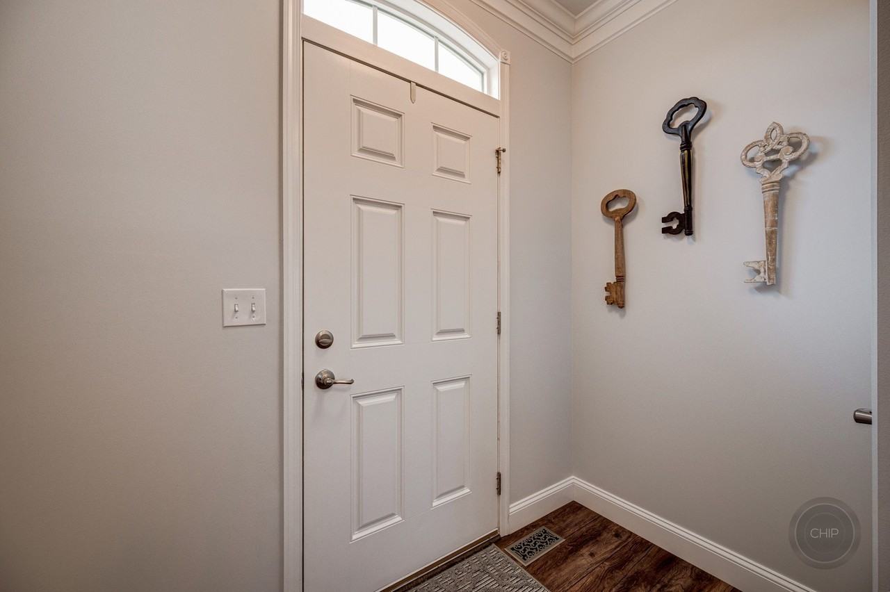 12919 White Pine Way - Photo 2 of 22