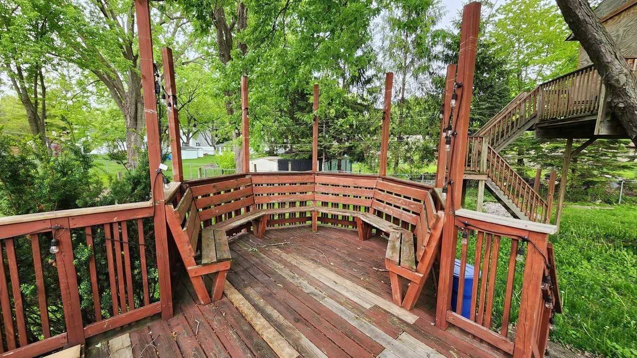 20831 N Maple Ct - Photo 5 of 29
