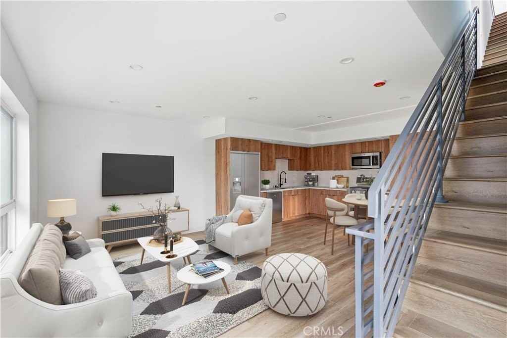206 N Union Ave - Photo 4 of 11
