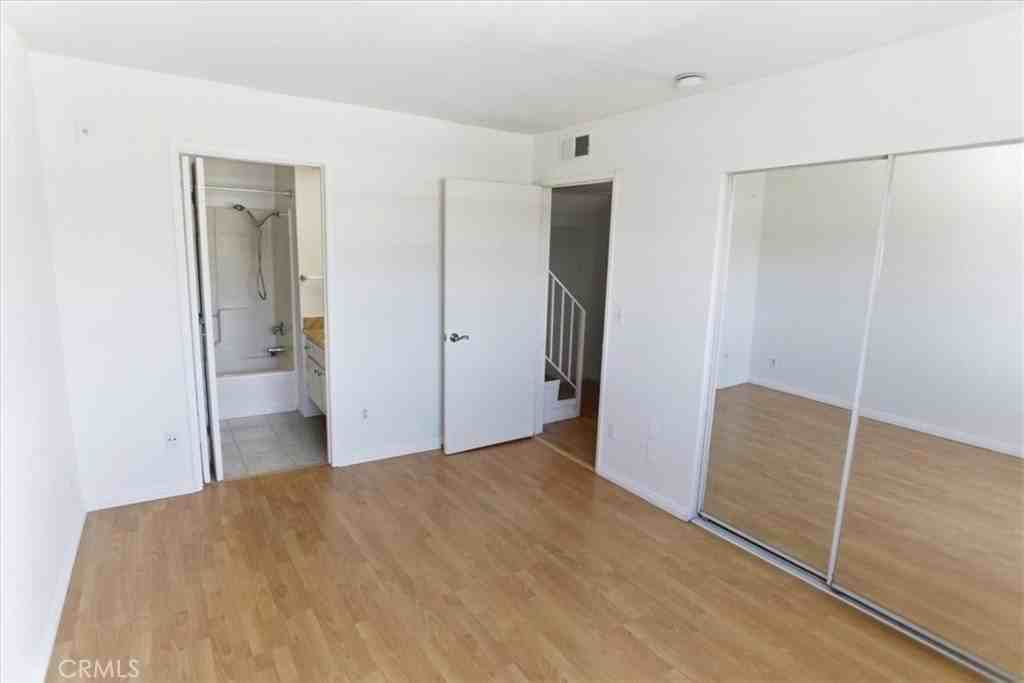 14727 Magnolia Blvd #110 - Photo 5 of 14
