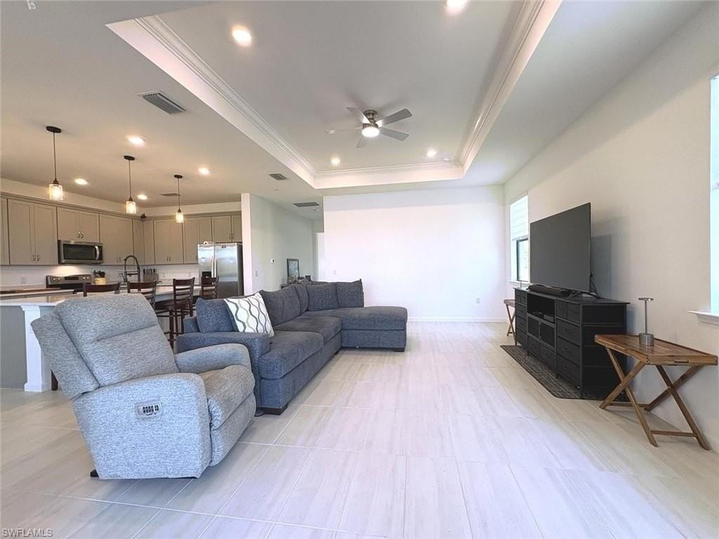 3776 Passion Vine Dr #1 - Photo 5 of 36