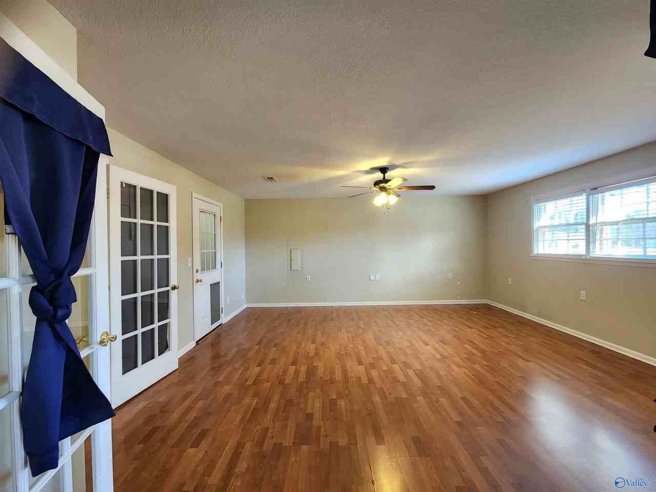 6107 Trailwood Dr - Photo 6 of 35