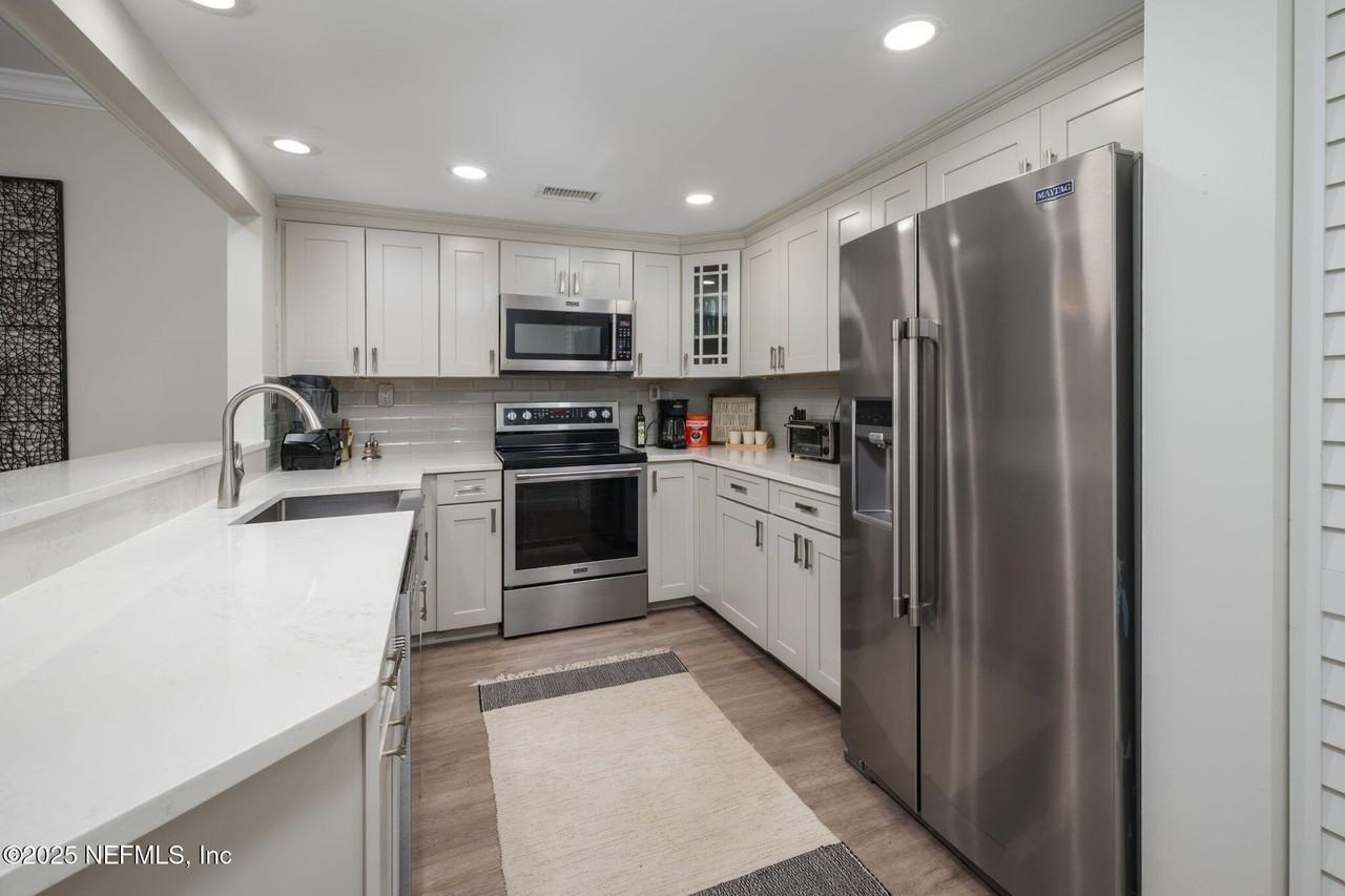 3106 Harbor Dr #3106 - Photo 5 of 33