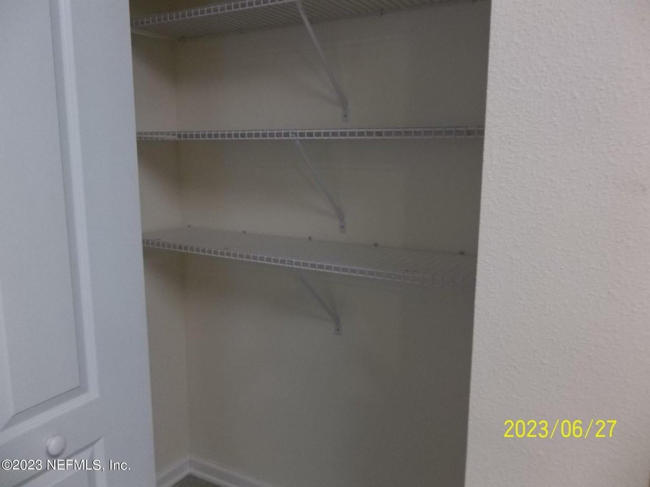 618 Servia Dr - Photo 5 of 15