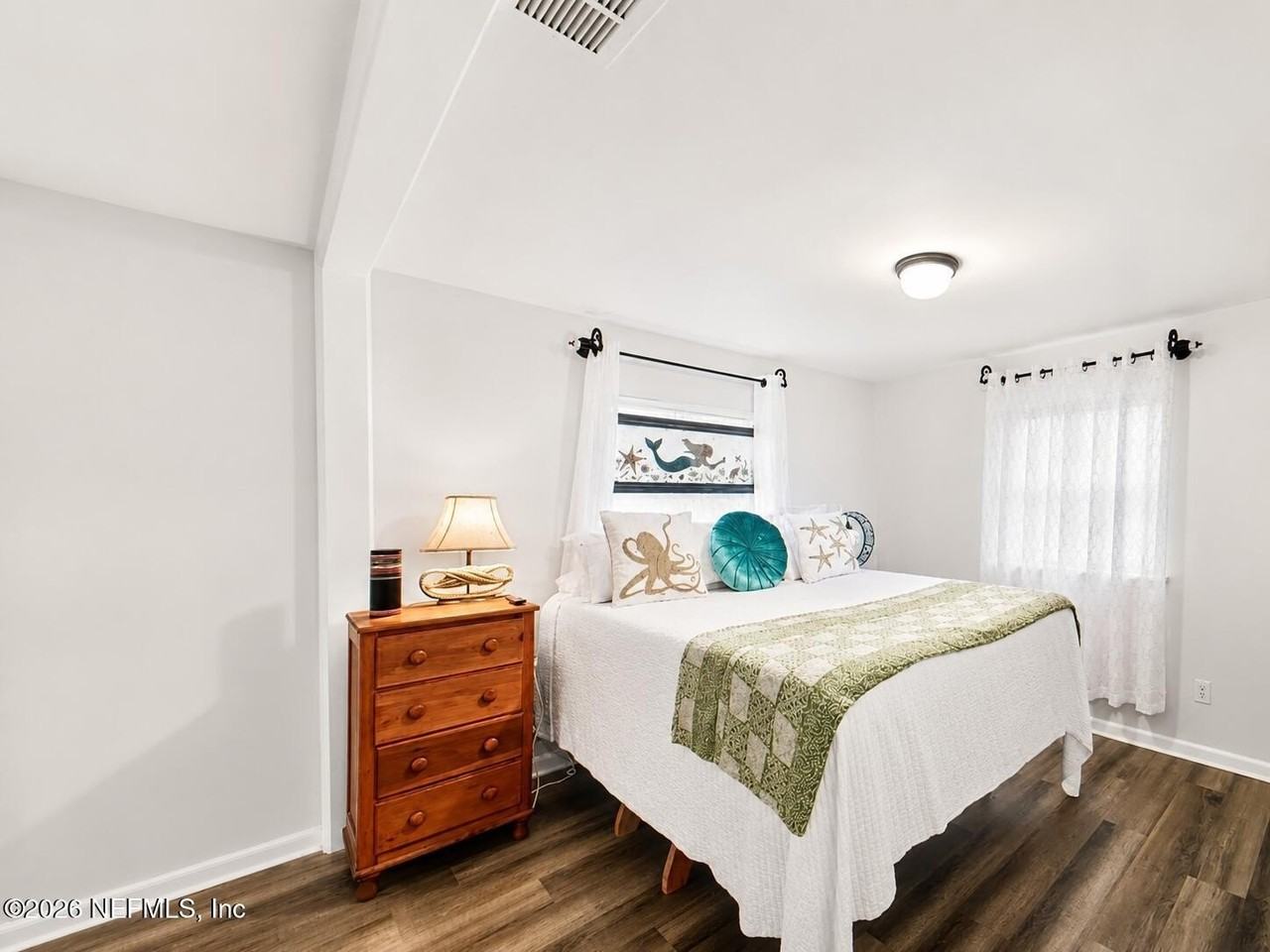70 Robert St - Photo 6 of 9
