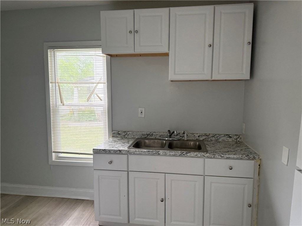 8205 Force Ave - Photo 4 of 5