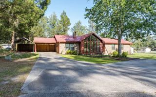 featured image of 170 Sw Donald Ct
