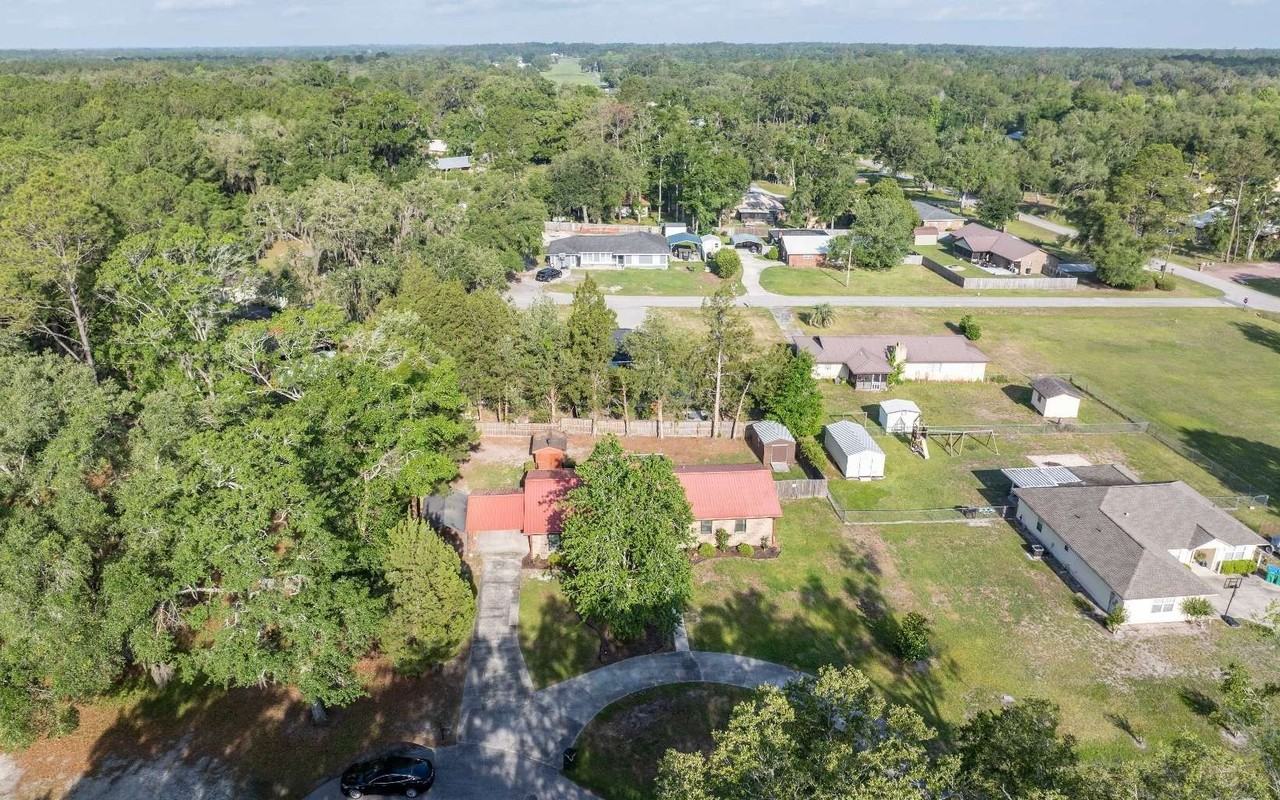 170 Sw Donald Ct - Photo 3 of 28