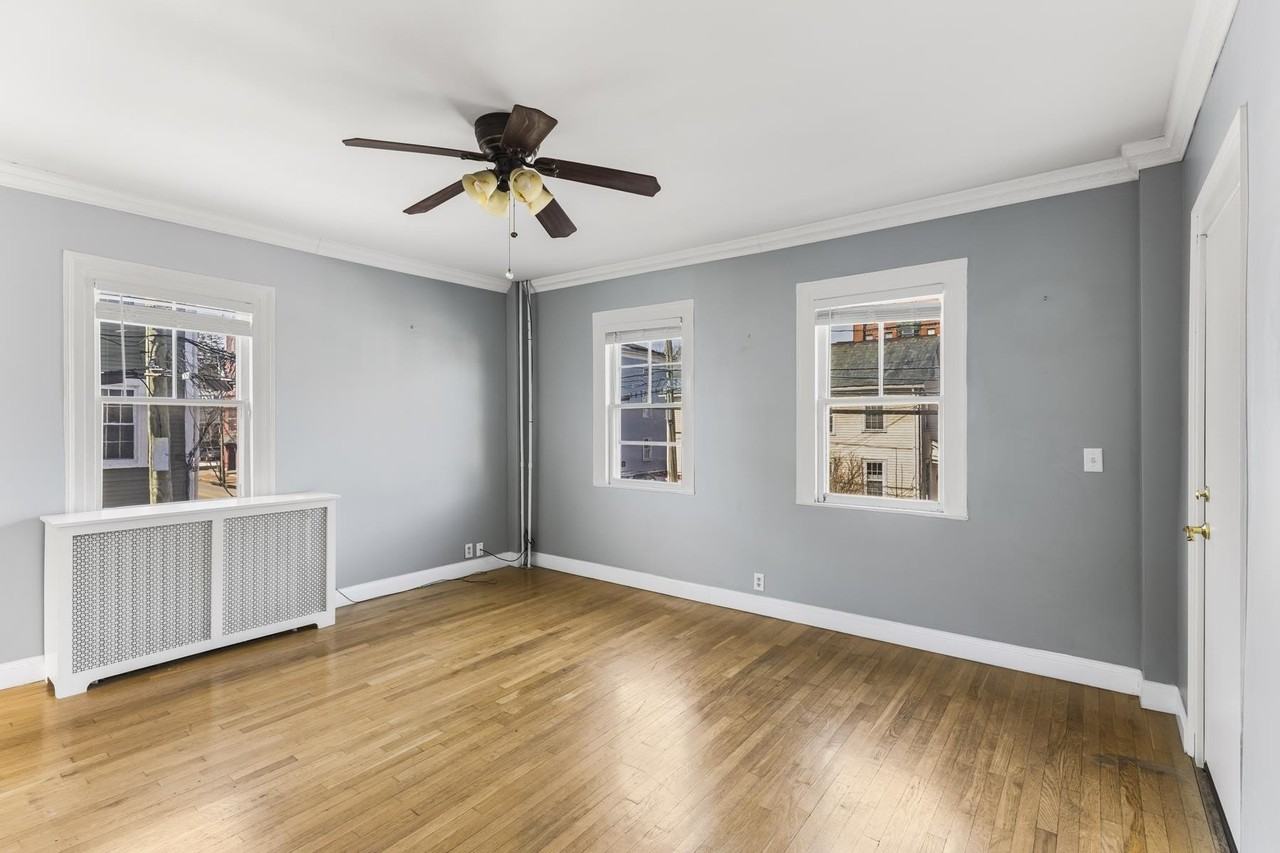 110 Court St #4 - Photo 4 of 24