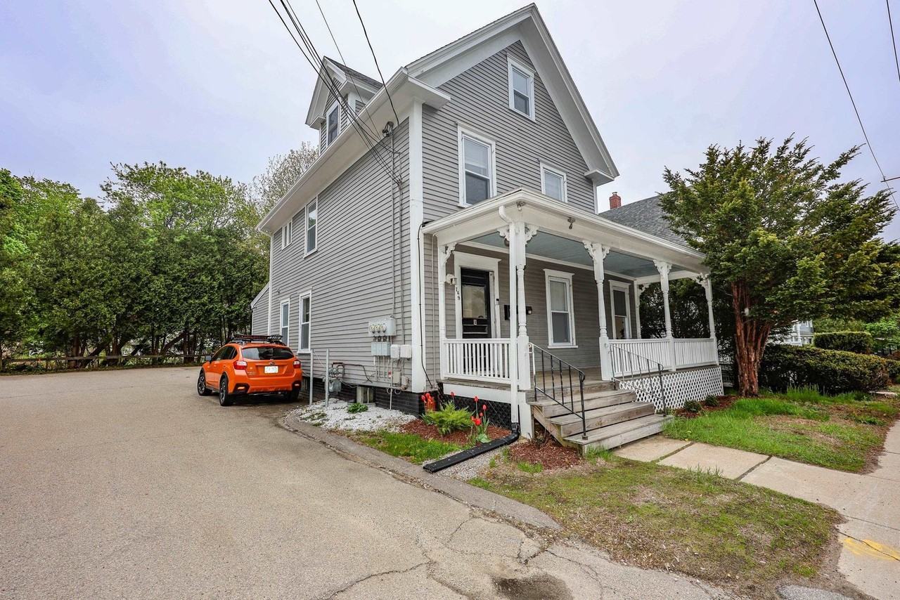 749 Central Ave - Photo 2 of 30