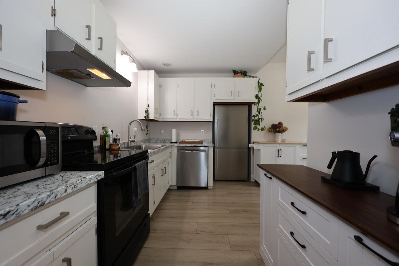 749 Central Ave - Photo 4 of 30