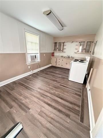 530 1/2 Avenue D - Photo 3 of 8