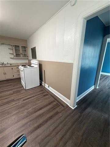 530 1/2 Avenue D - Photo 5 of 8