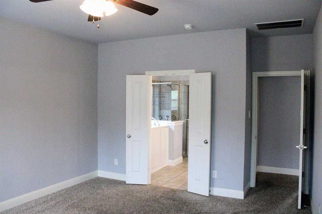 111 Cambridge St - Photo 7 of 16