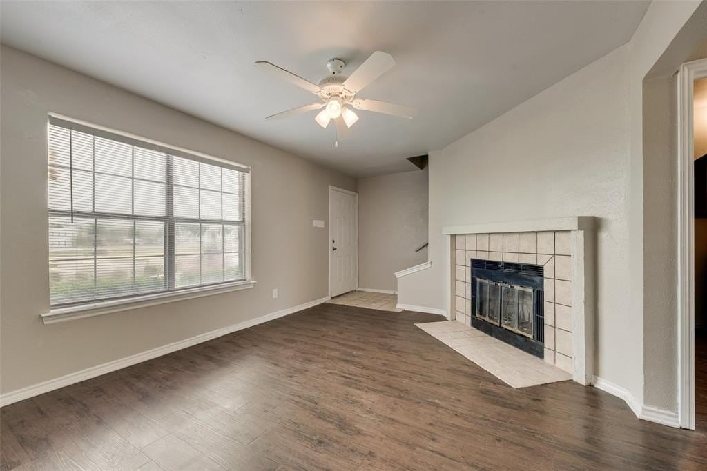 1013 Parkway Ter - Photo 3 of 17