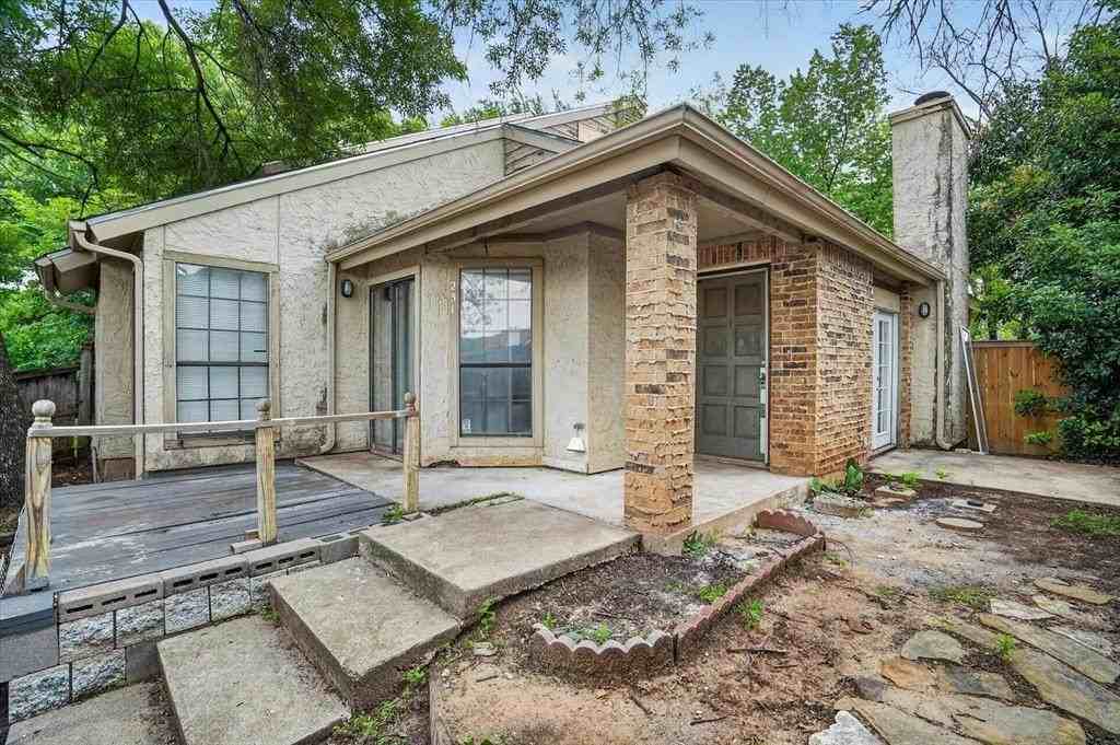 231 Shady Lane Dr - Photo 2 of 21