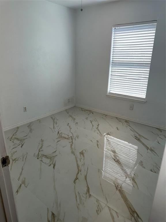4334 Newton St - Photo 6 of 9