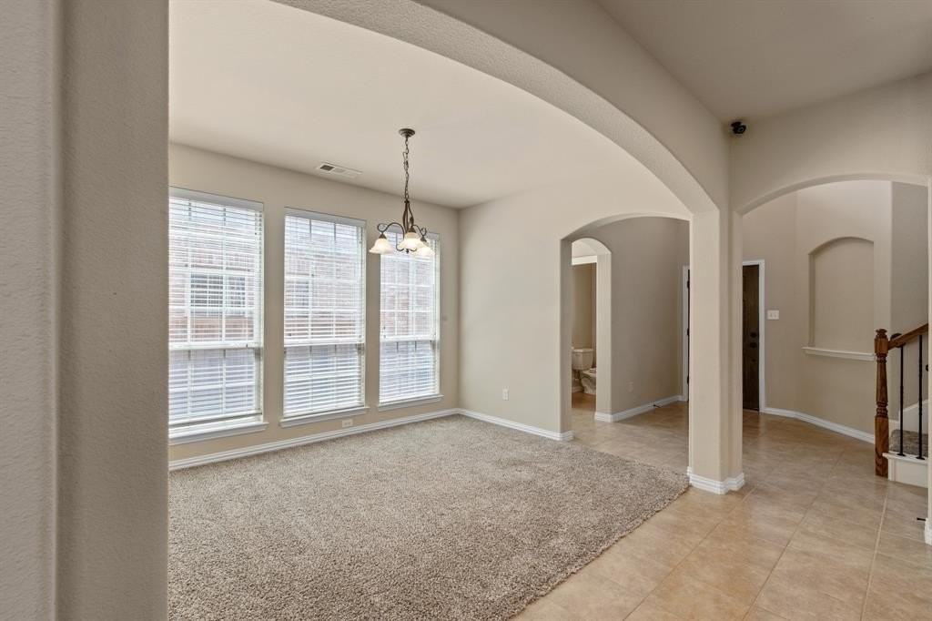 209 Westminster Dr - Photo 6 of 26