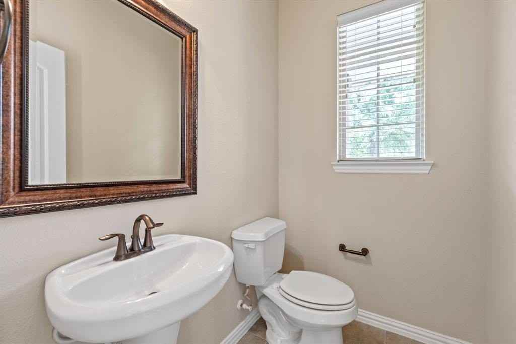 209 Westminster Dr - Photo 7 of 26
