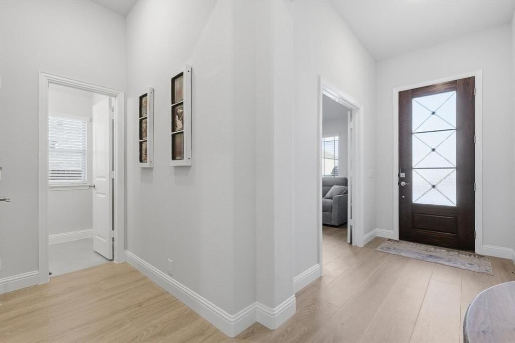 1125 Cardinal Dr - Photo 3 of 31