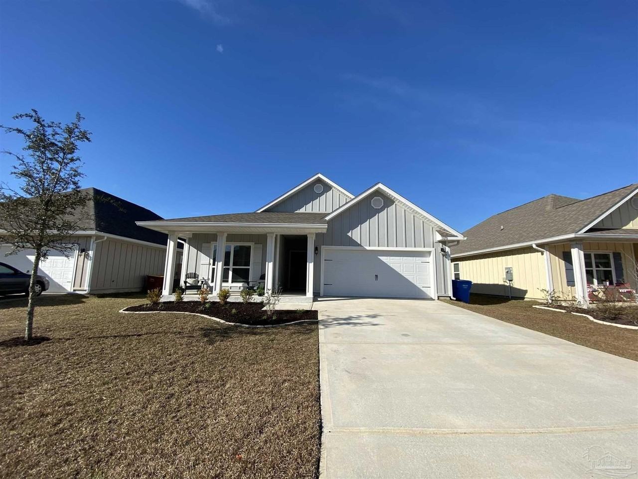 5870 Danbury Blvd - Photo 2 of 27