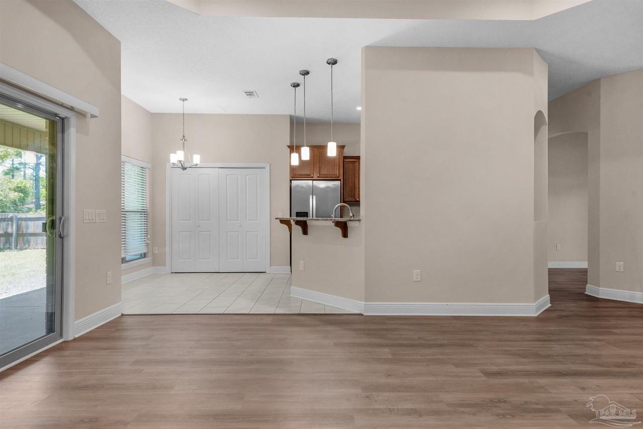1799 Galvez Dr - Photo 4 of 27