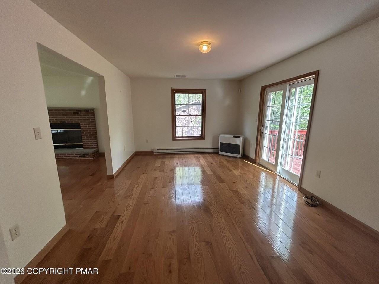 139 Fergus Way - Photo 6 of 24