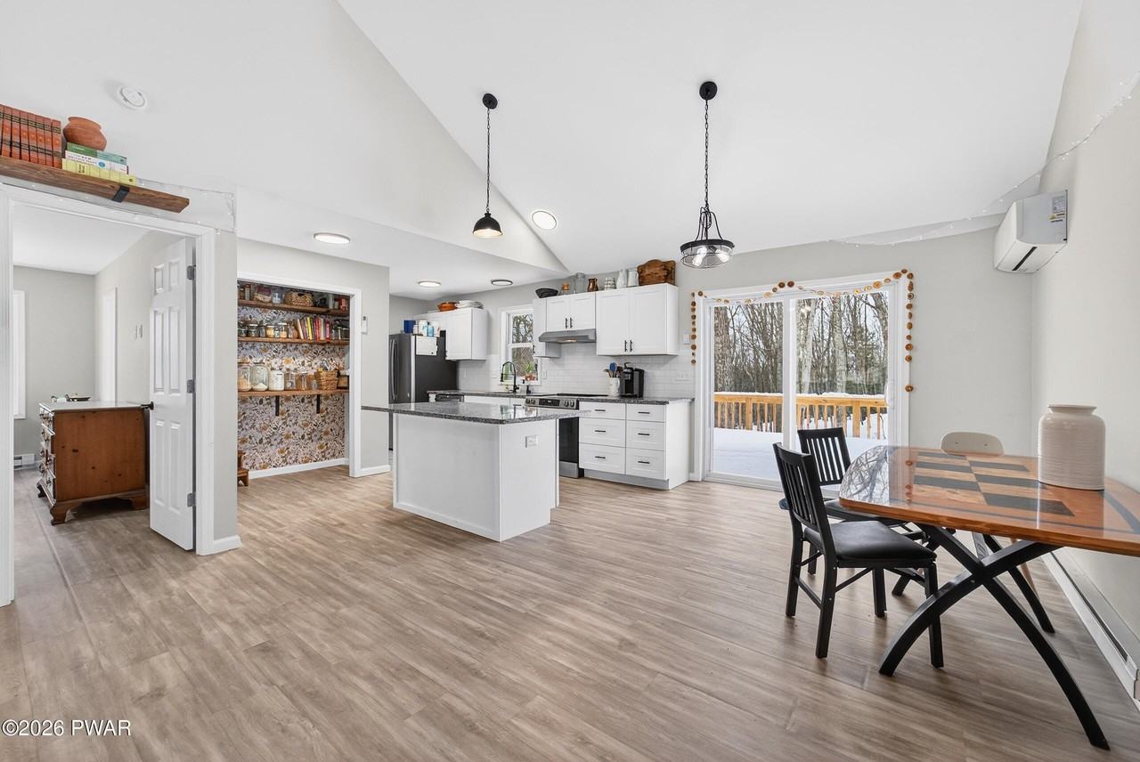 150 Cree Rd - Photo 3 of 16