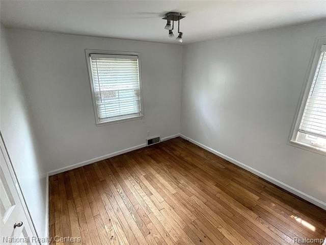 1704 Graefield Rd - Photo 6 of 13