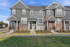 featured image of 230 S Sydney Ct