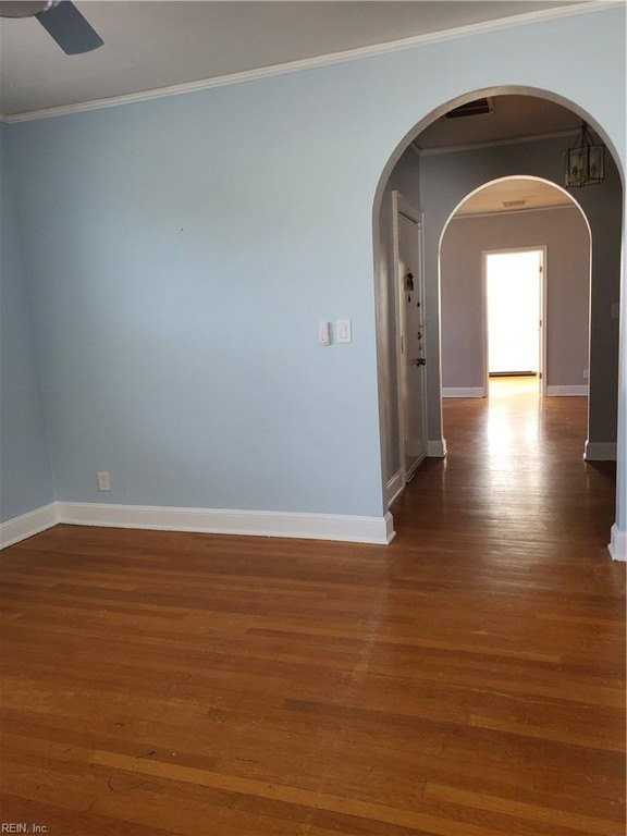 7423 Hampton Blvd - Photo 4 of 22