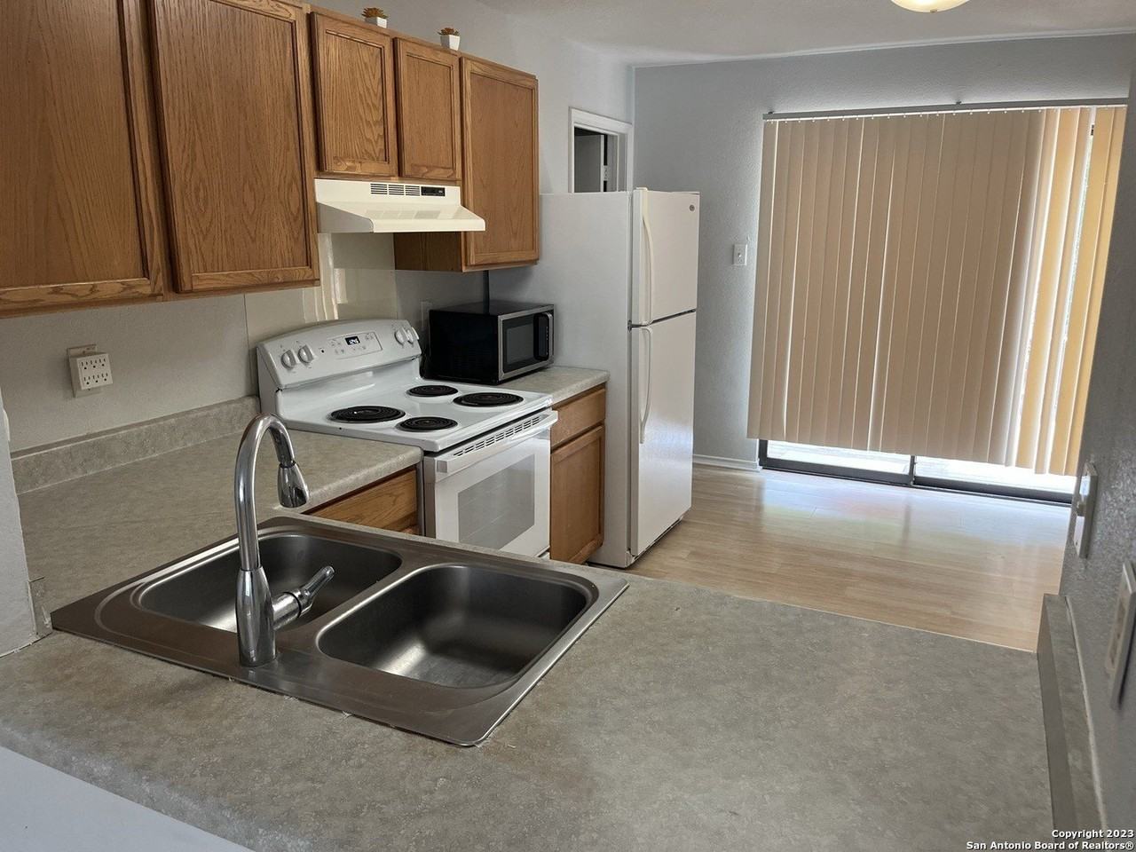 15 Mclennan Oak - Photo 5 of 26