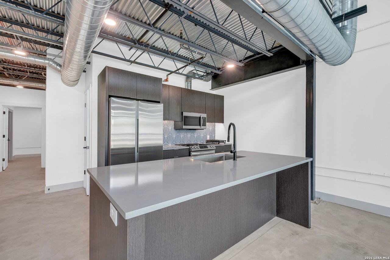 215 Coca Cola Pl #304 - Photo 2 of 11