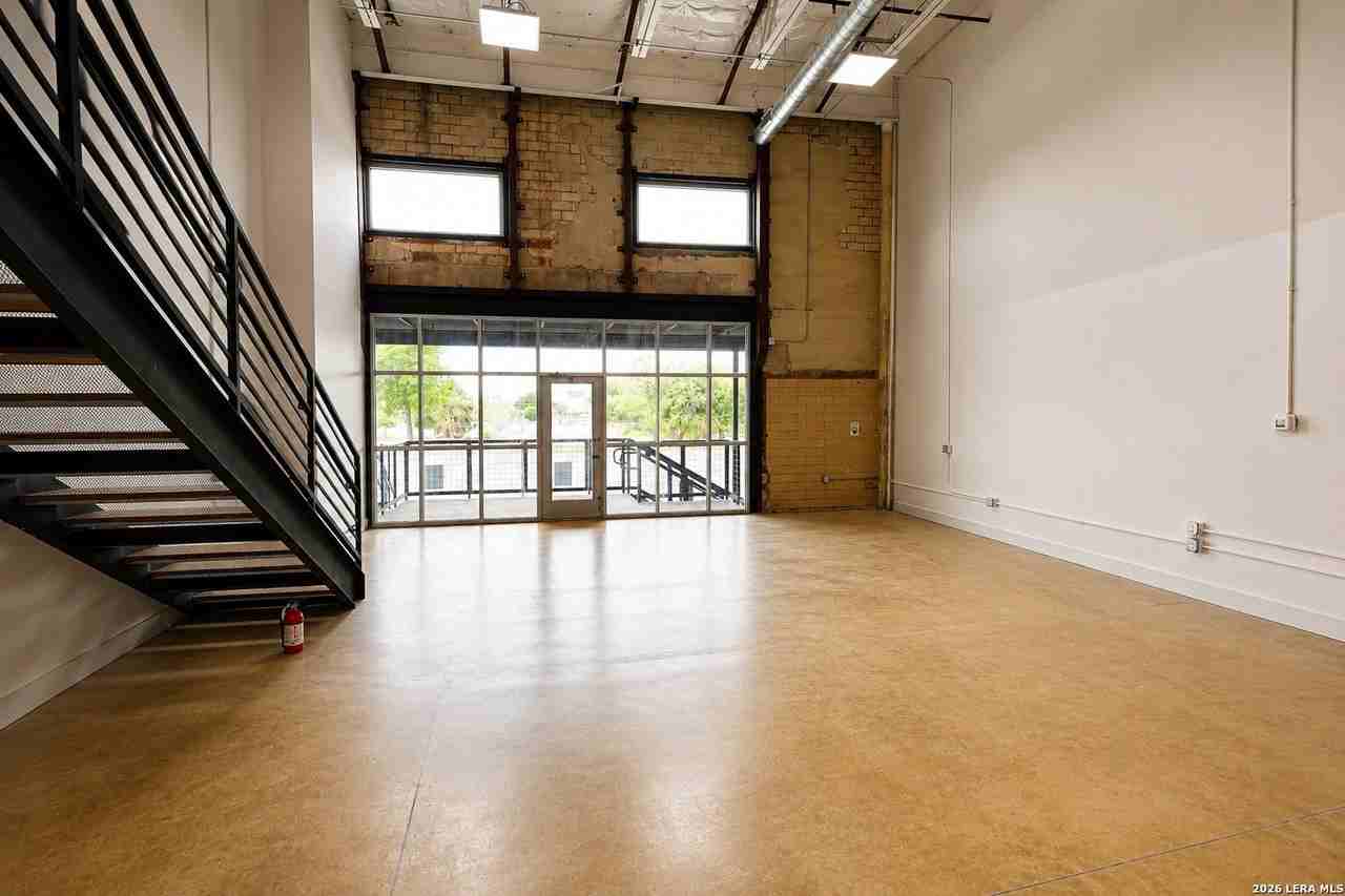 215 Coca Cola Pl #207 - Photo 2 of 11