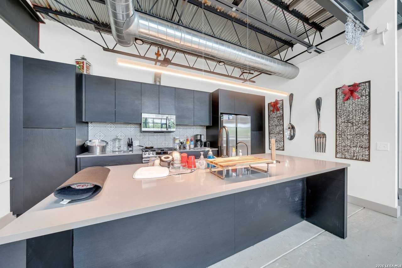 215 Coca Cola Pl #207 - Photo 4 of 11