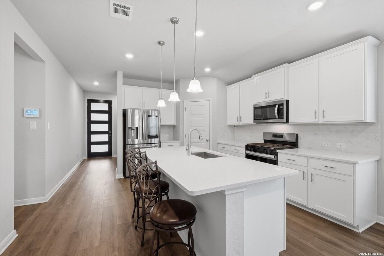 25915 Marigold Oaks - Photo 4 of 28