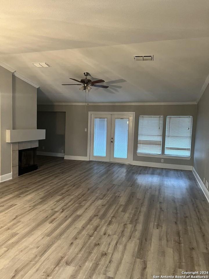 7027 Elk Trl - Photo 5 of 12