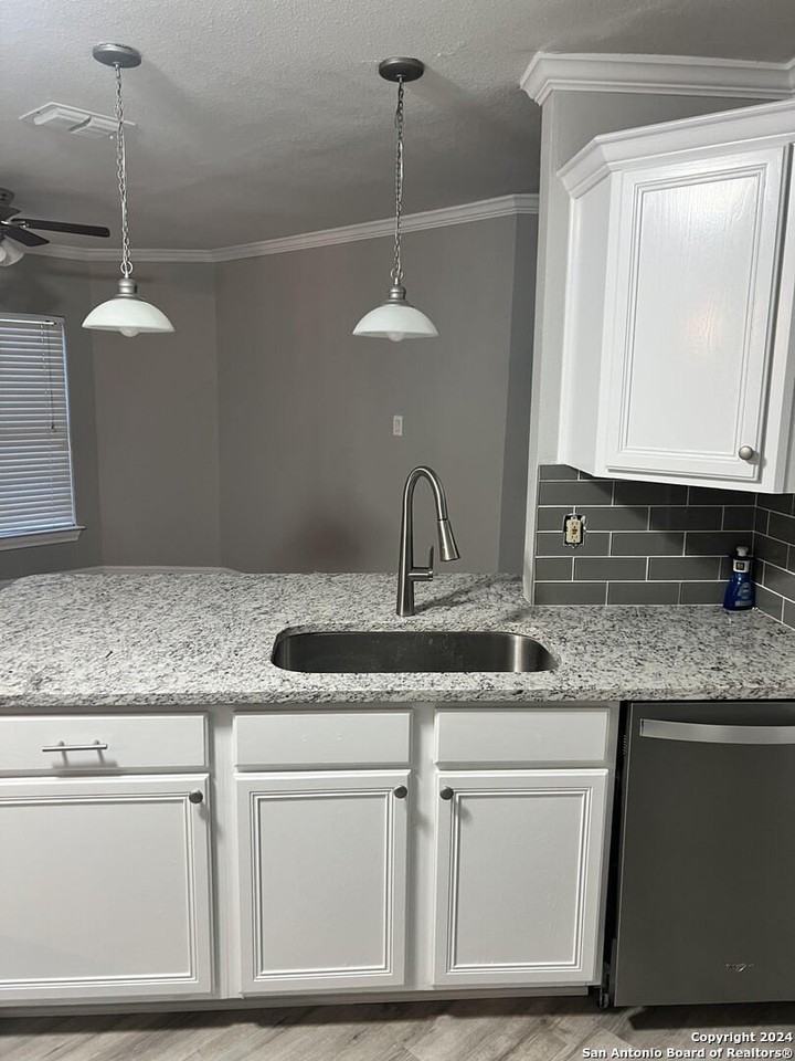 7027 Elk Trl - Photo 7 of 12