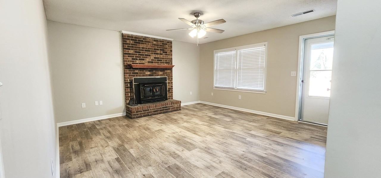 6050 Acton Rd - Photo 2 of 13
