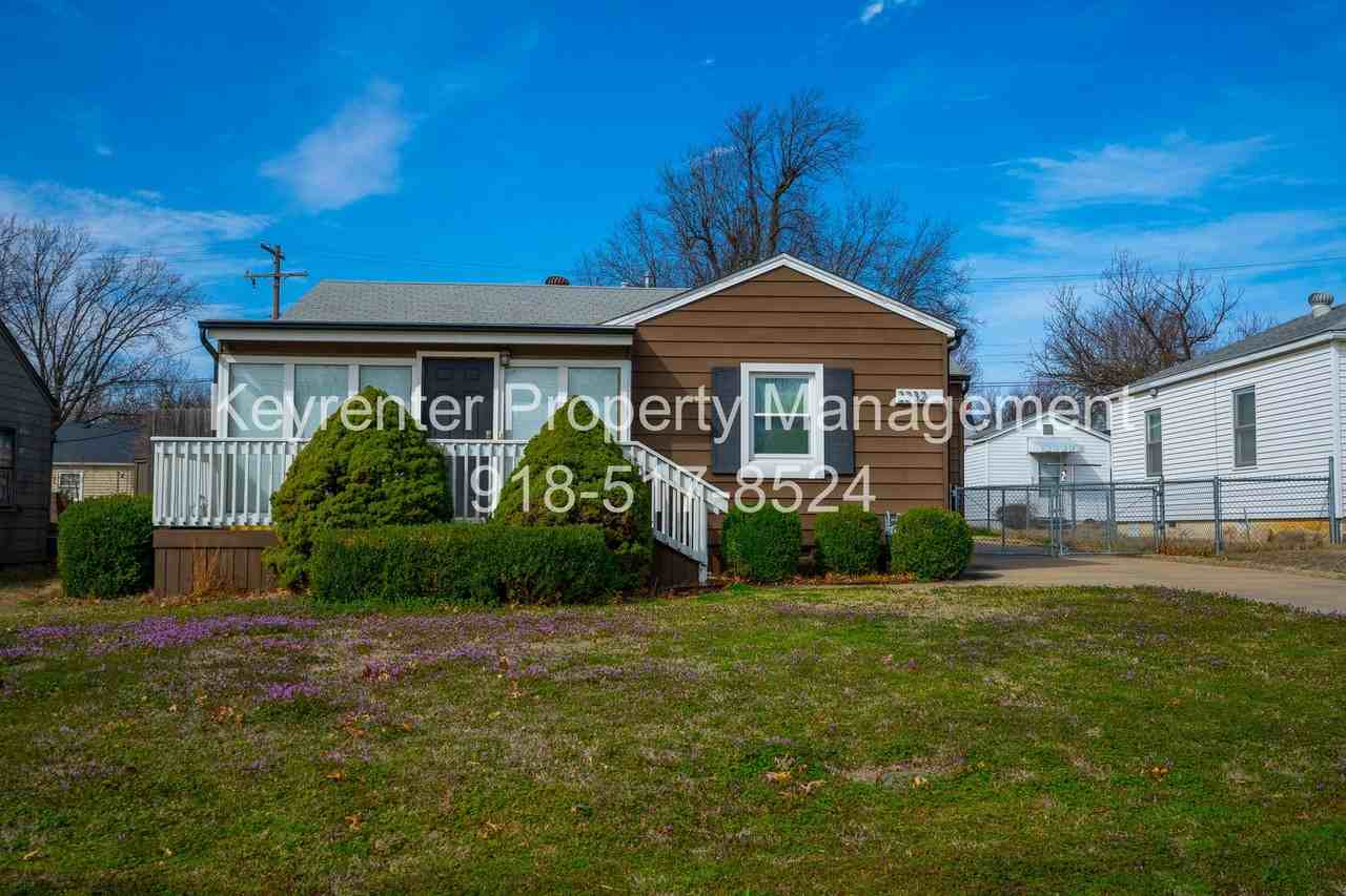 2232 S Marion Ave - Photo 2 of 14