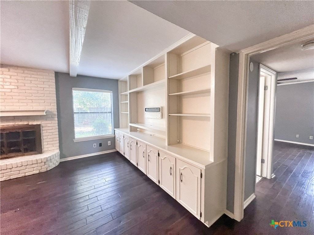 1438 Plumeria St - Photo 6 of 30