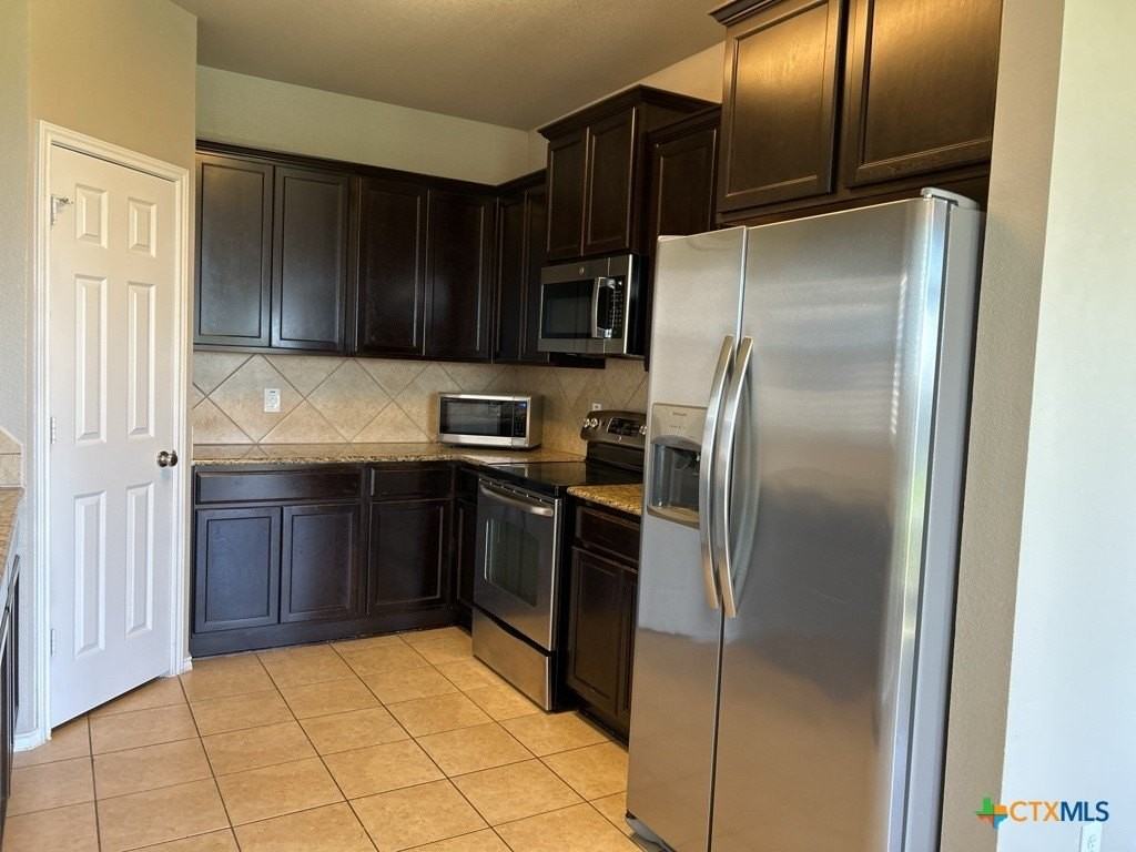 3406 Cricklewood Dr - Photo 3 of 25