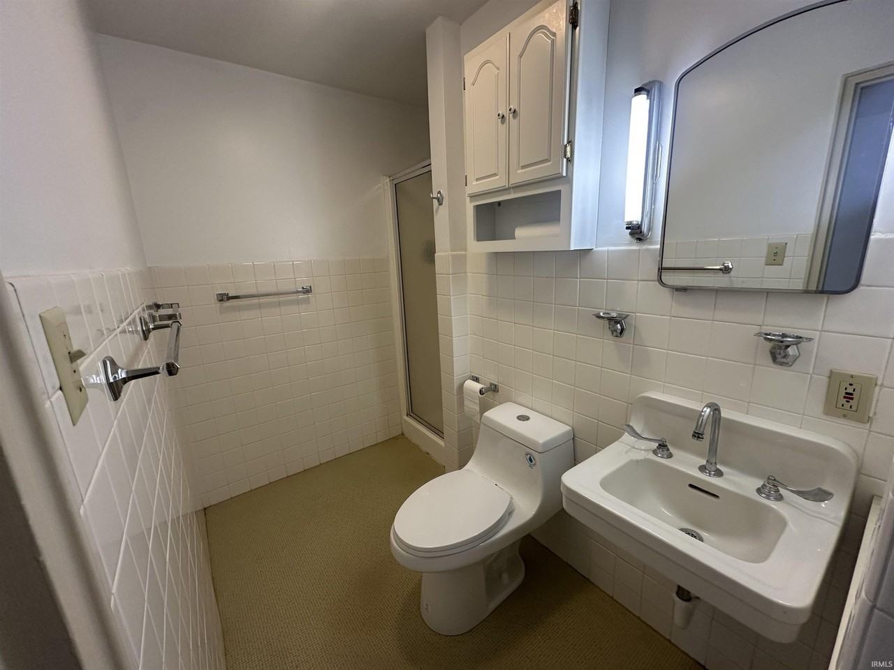 665 Saint Marys Dr #6 - Photo 7 of 9