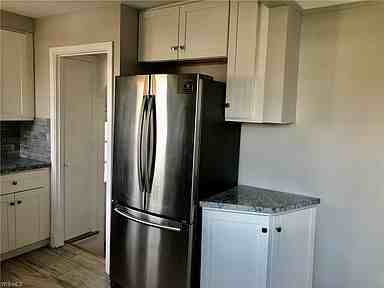 3895 Colony Rd #1 - Photo 5 of 9