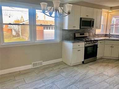 3895 Colony Rd #1 - Photo 6 of 9