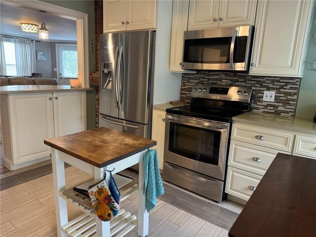 4 Hammond St #5 - Photo 6 of 26